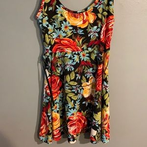 Rose dress with belt